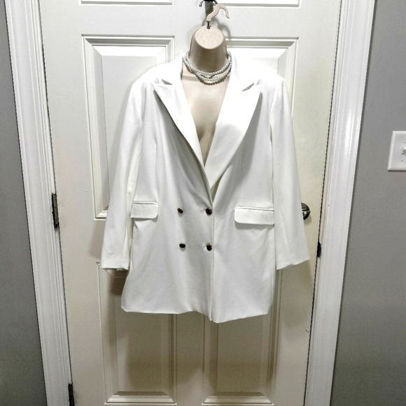 Joanna Hope White Blazer - Picture 1 of 9